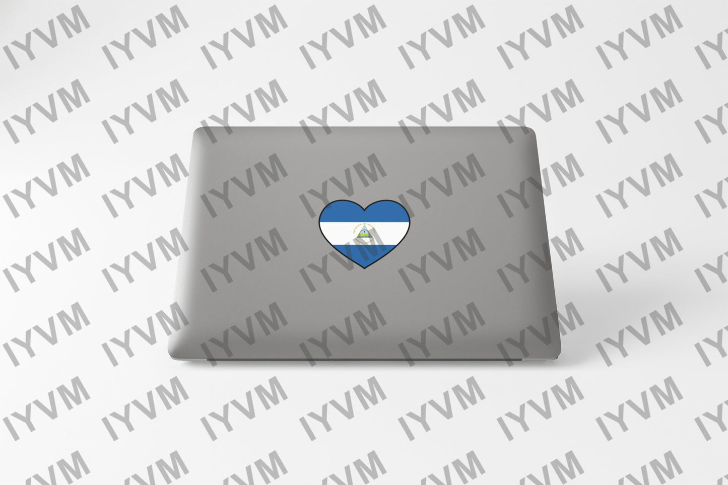 Nicaragua Flag Heart Sticker Decal / Republic of Nicaragua / República de Nicaragua / En Dios confiamos / Managua /