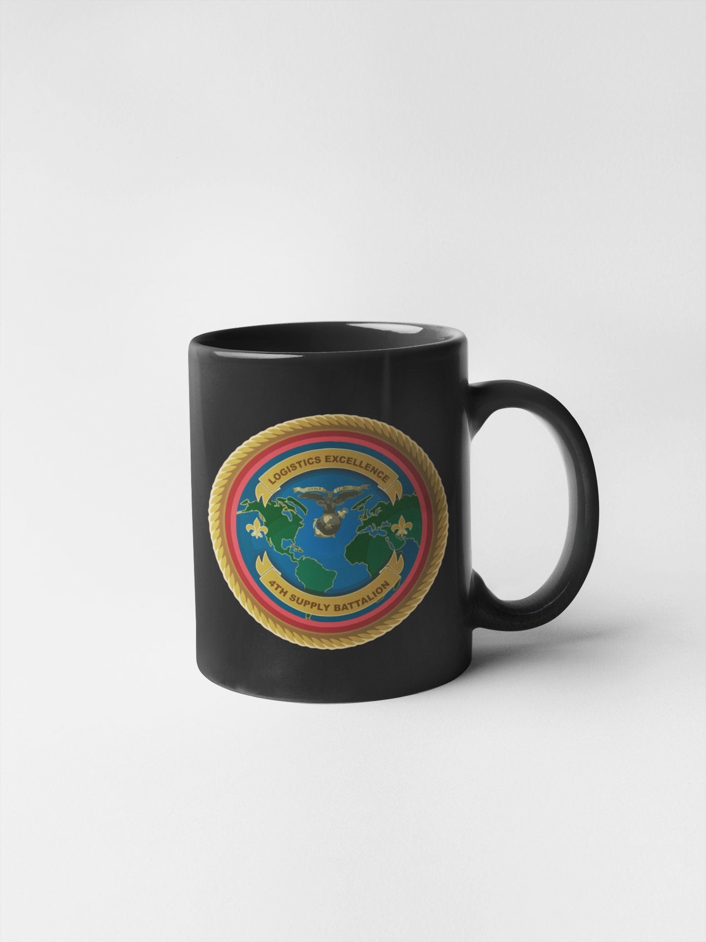 a black coffee mug with the seal of the united states on it