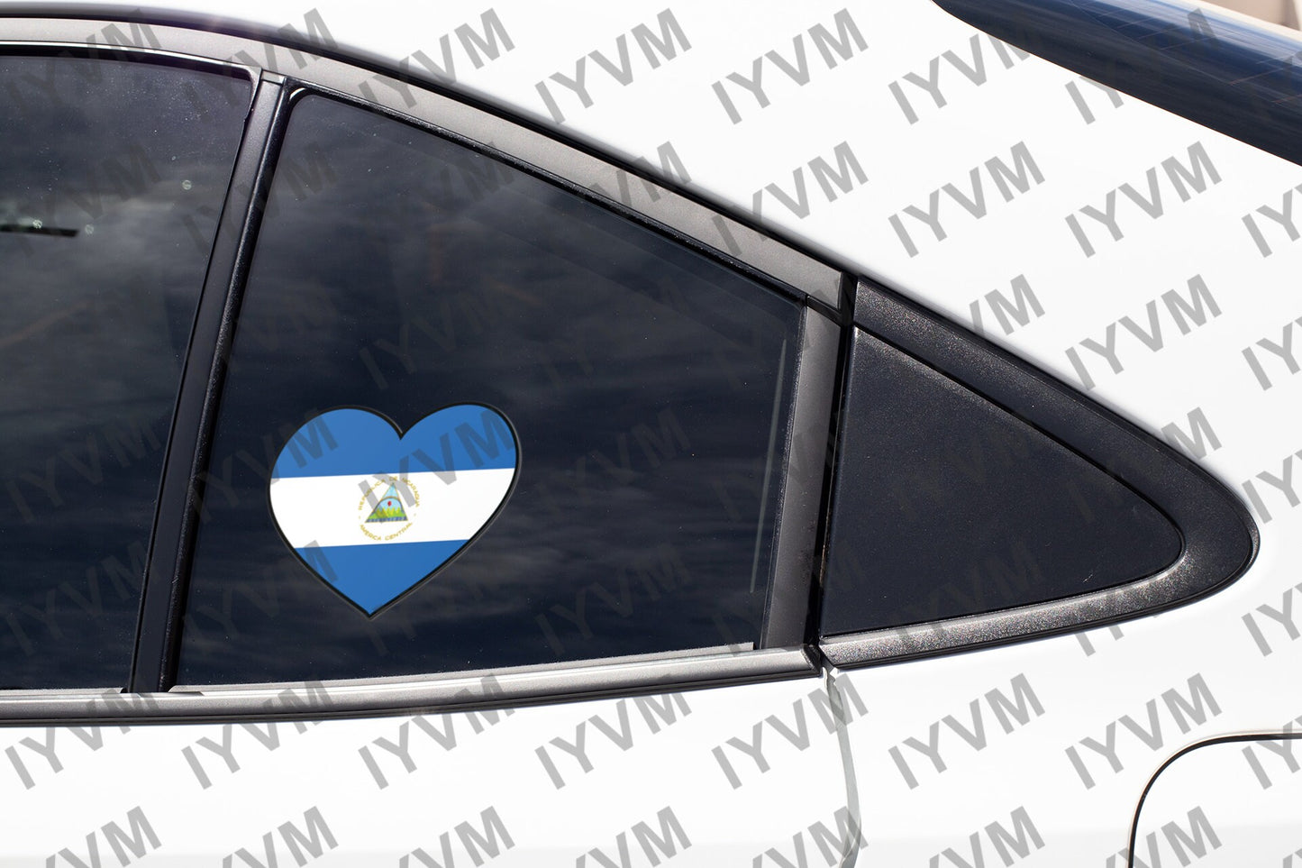 Nicaragua Flag Heart Sticker Decal / Republic of Nicaragua / República de Nicaragua / En Dios confiamos / Managua /