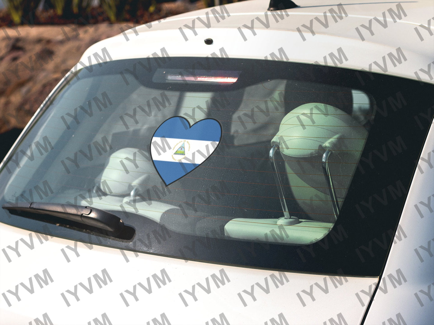 Nicaragua Flag Heart Sticker Decal / Republic of Nicaragua / República de Nicaragua / En Dios confiamos / Managua /