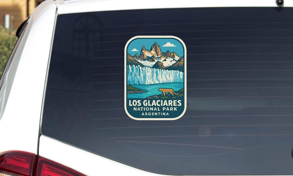 A sticker on the rear window of a car that says "LOS GLACIÁES NATIONAL PARK ARGENTINA".