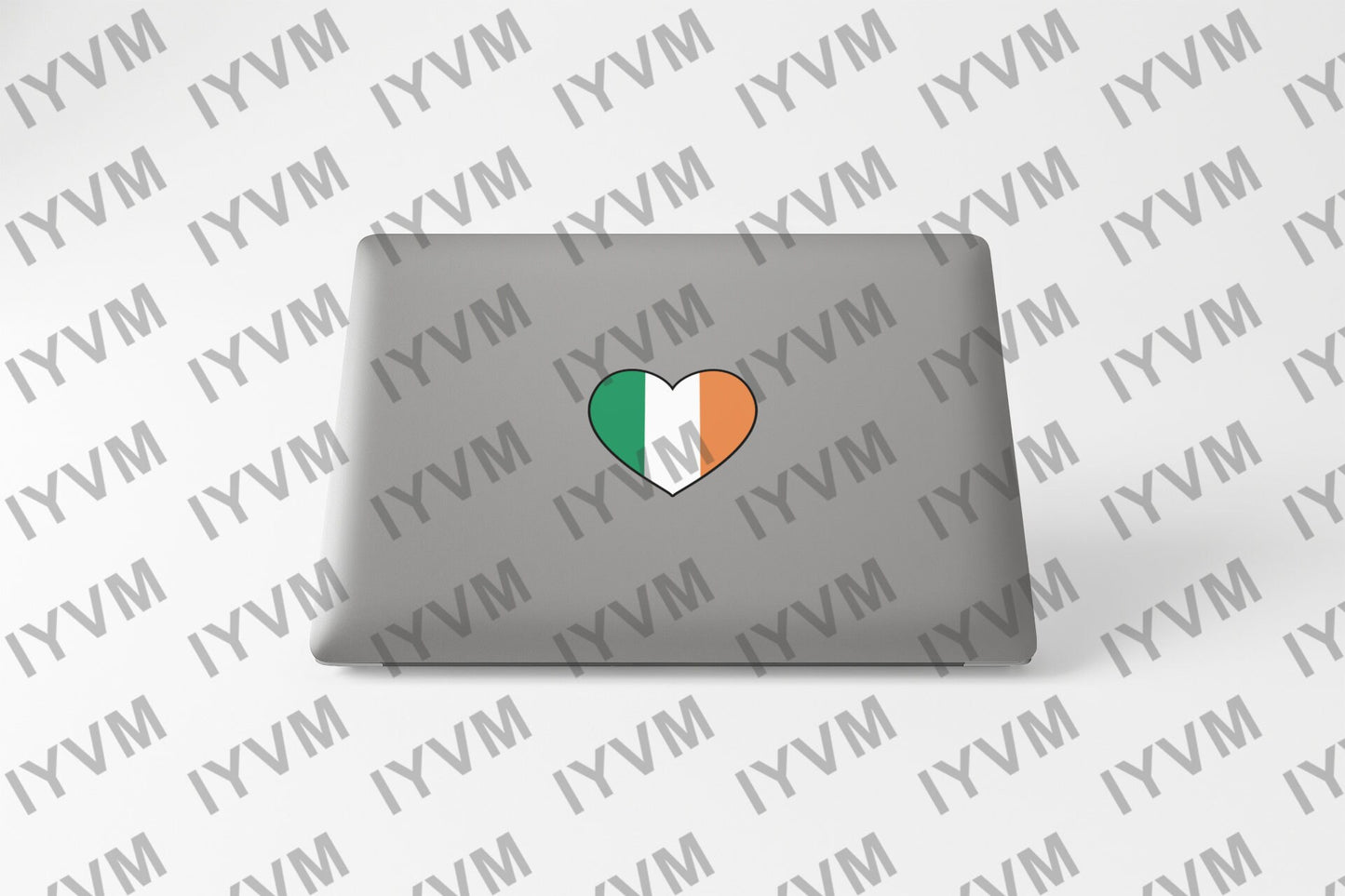 Ireland Flag Heart Sticker Decal / Éire / Airlann / Northern Ireland / Irish / Belfast