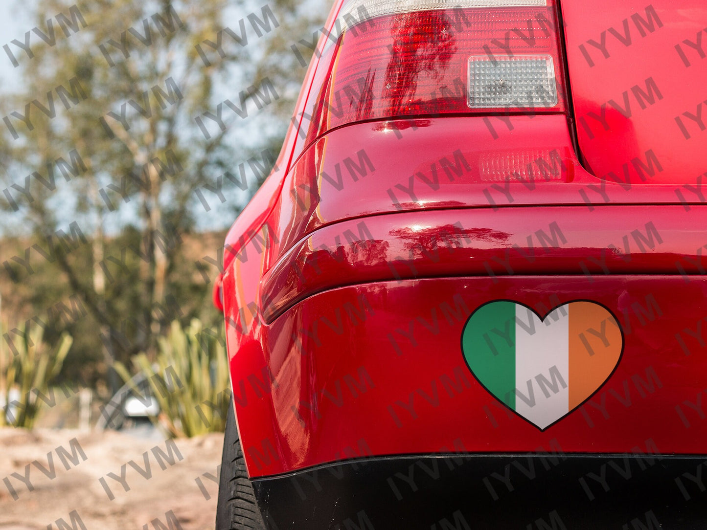 Ireland Flag Heart Sticker Decal / Éire / Airlann / Northern Ireland / Irish / Belfast