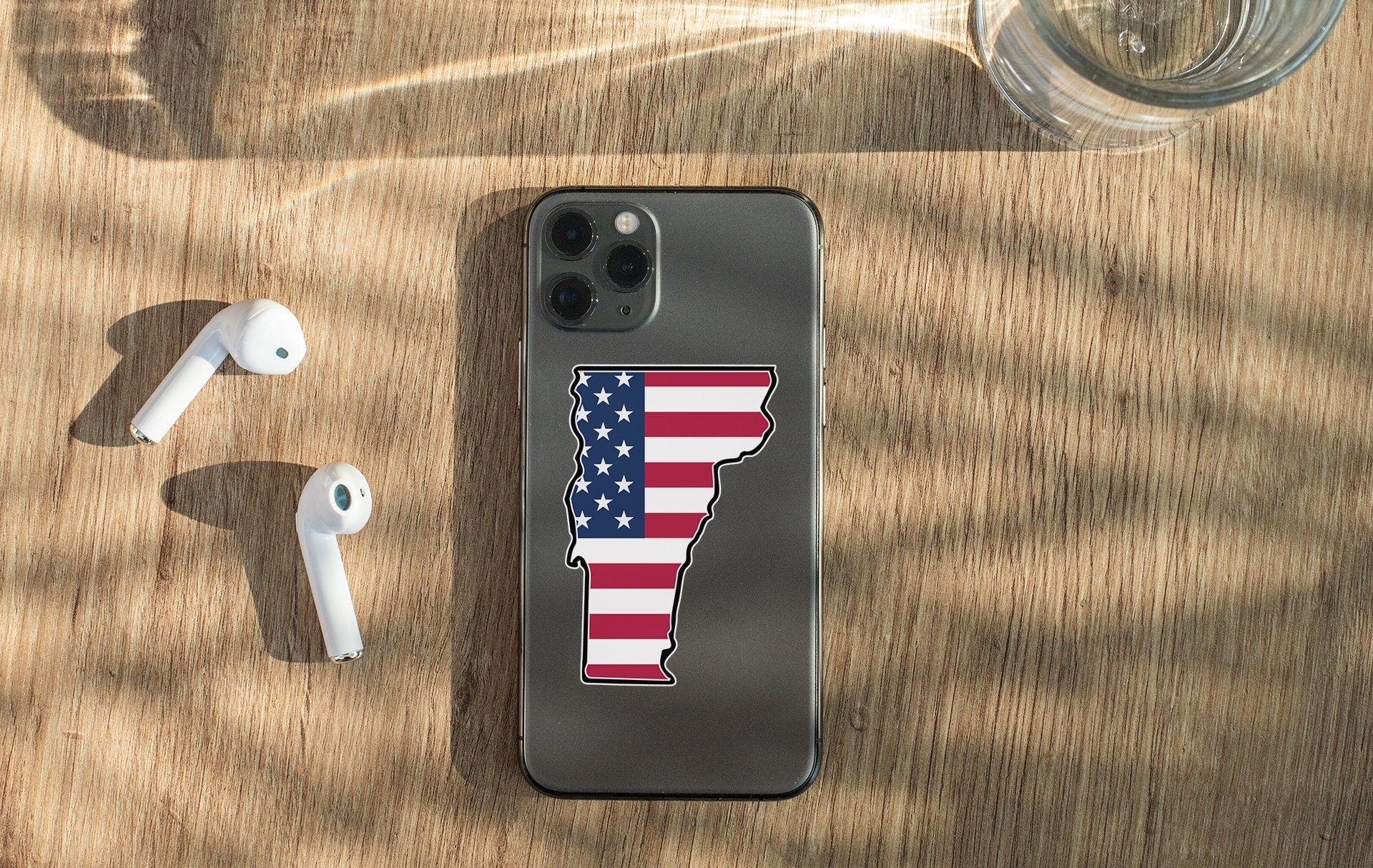 an iphone case with a picture of the state of minnesota on it